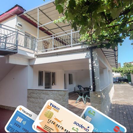 科斯蒂内什蒂 Casa Selena酒店 外观 照片